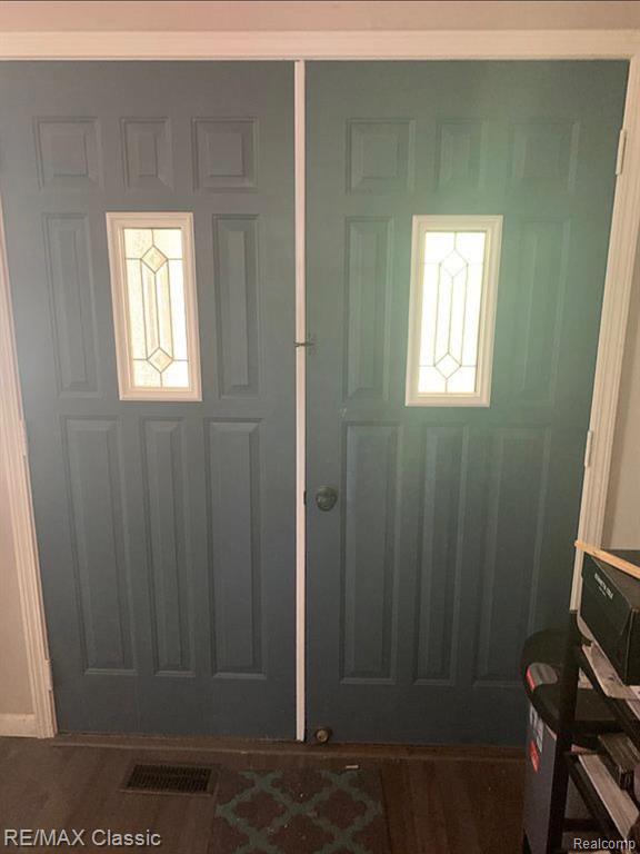 380 E South Boulevard, Troy, MI 48085 — Photo 34