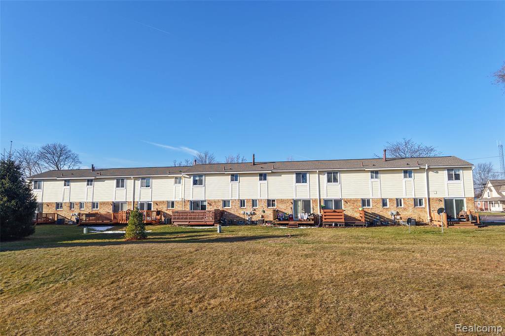 715 Cape Cod, 1, South Lyon, MI 48178 — Photo 32