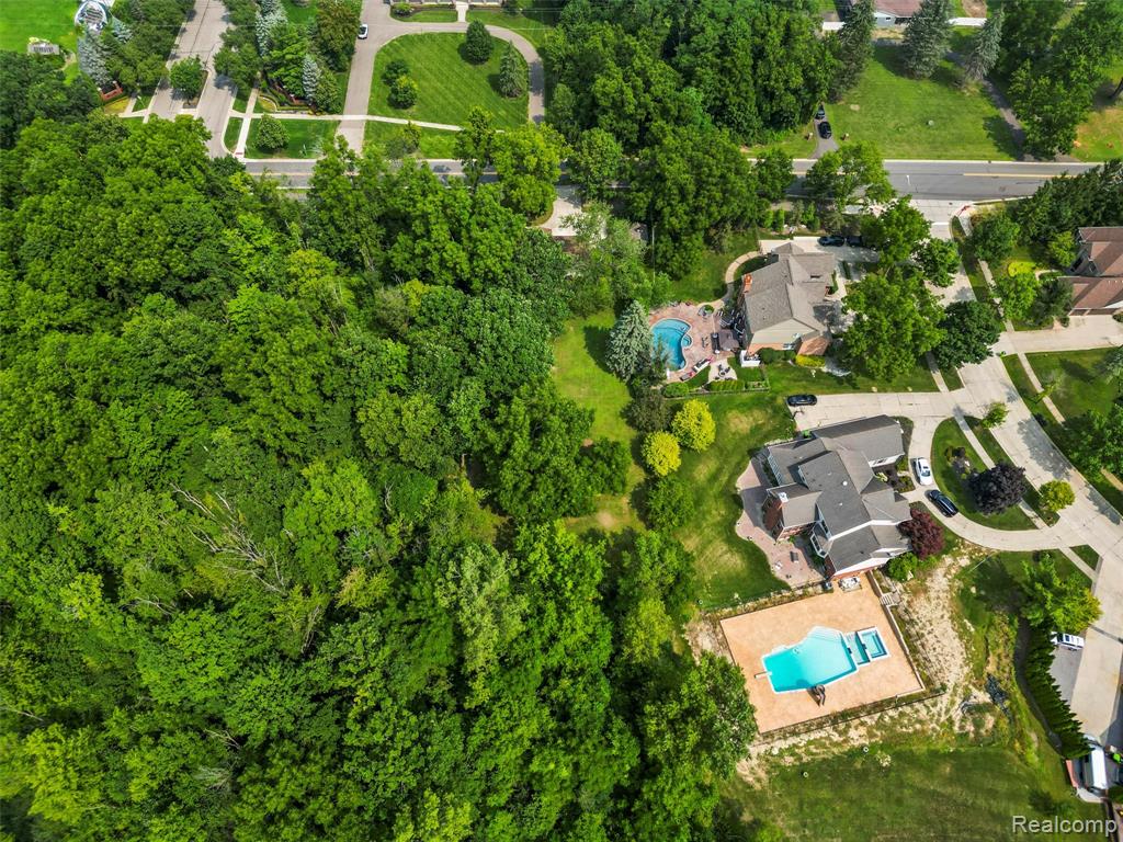 46275 W 11 Mile Rd, Novi, MI — Photo 16