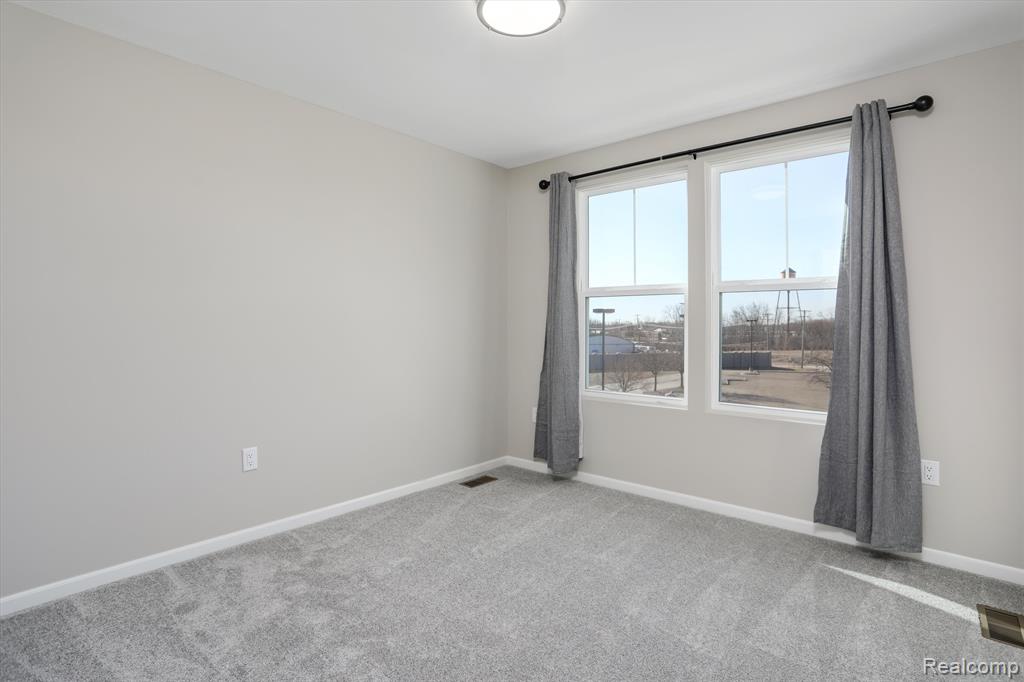 43111 Atwood Avenue, Novi, MI — Photo 12