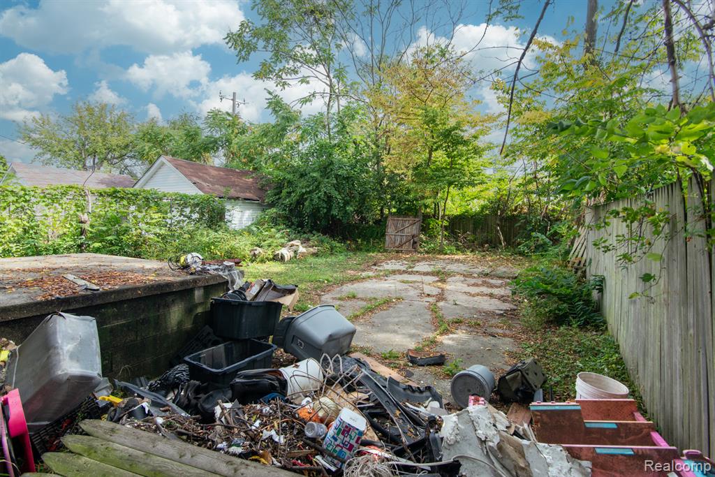 326 Eastlawn Street, Detroit, MI 48215 — Photo 42