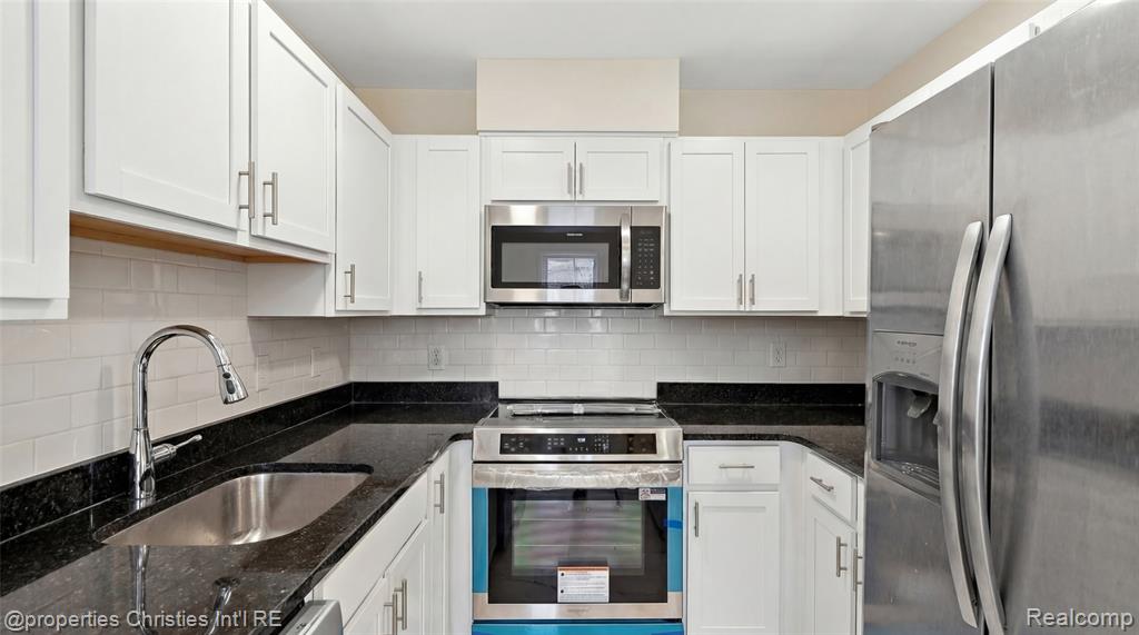1830 Campau Farms Circle, 123, Detroit, MI 48207 — Photo 9
