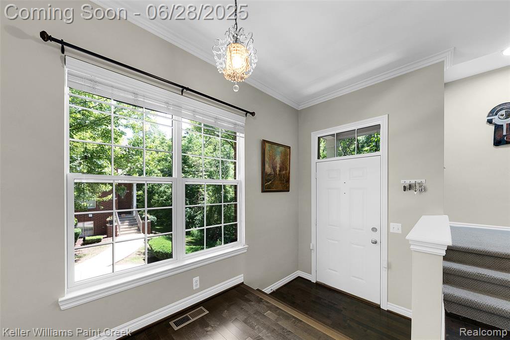 6014 Windemere Lane, Shelby Twp, MI 48316 — Photo 2