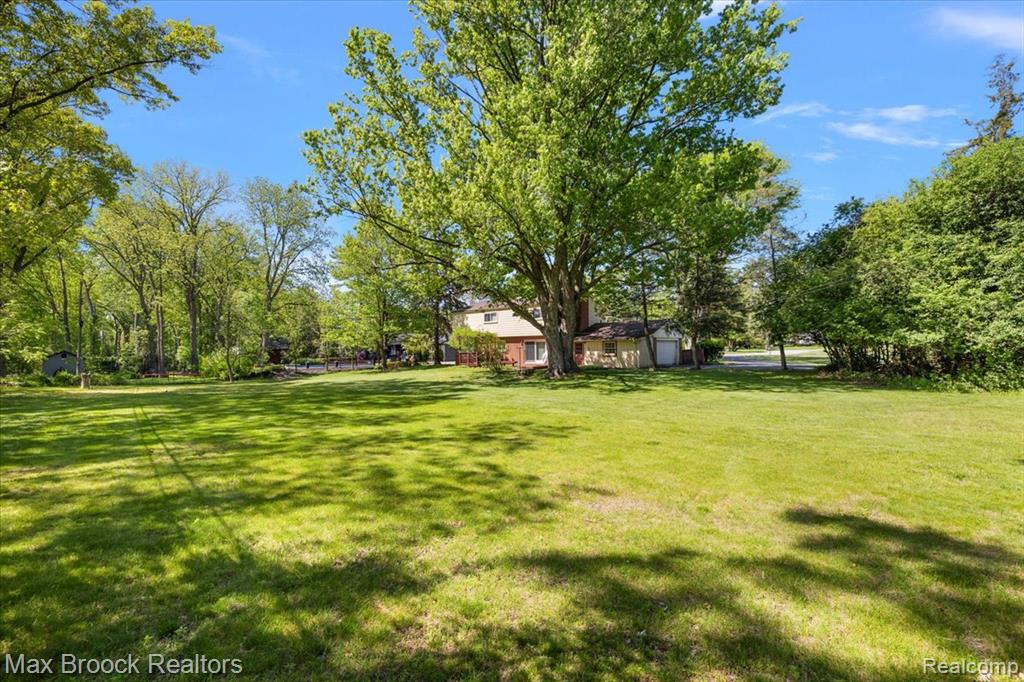 6609 E Knollwood Circle, West Bloomfield, MI — Photo 14