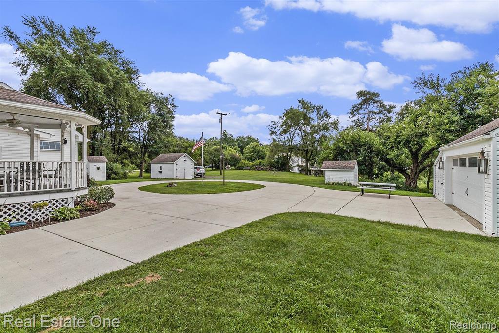 5940 WHITE LAKE Road, White Lake, MI 48383 — Photo 22