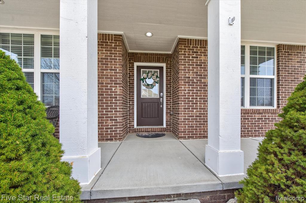 59163 Peters Barn Drive, South Lyon, MI 48178 — Photo 2