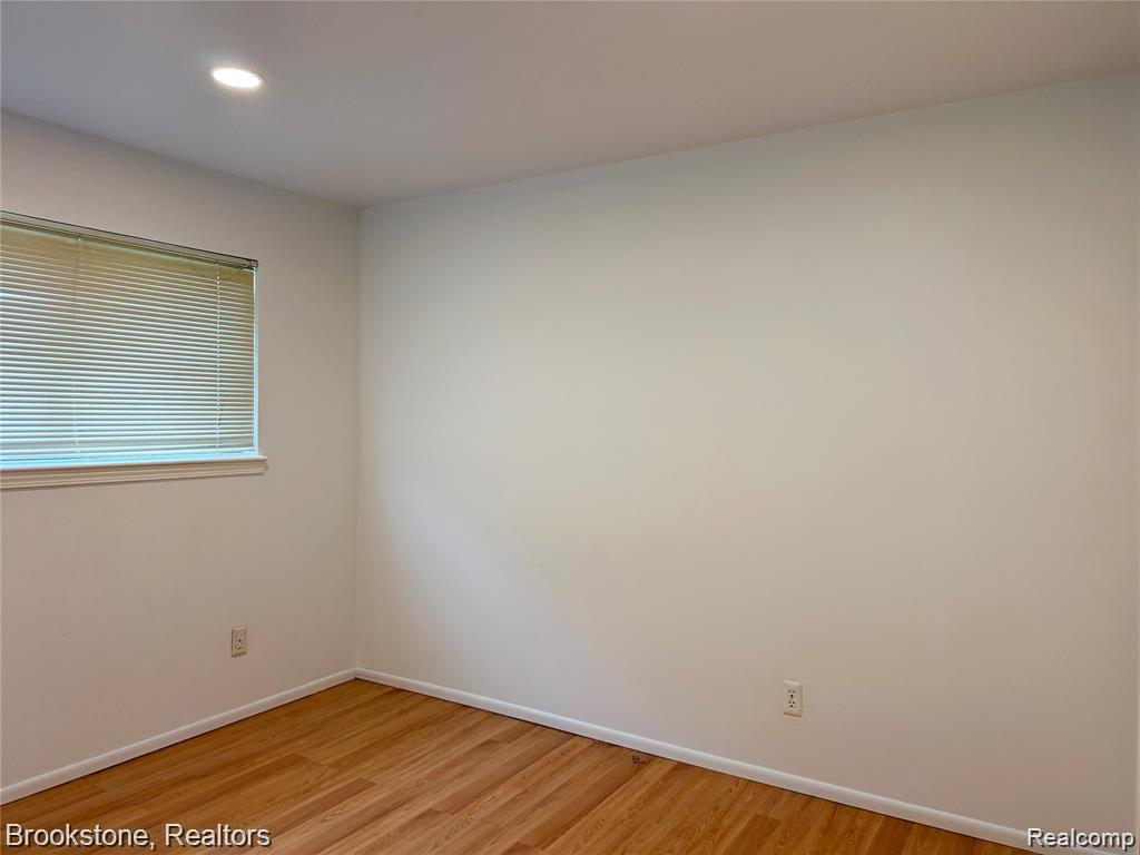 8401 18 Mile Road, Sterling Heights, MI 48313 — Photo 7