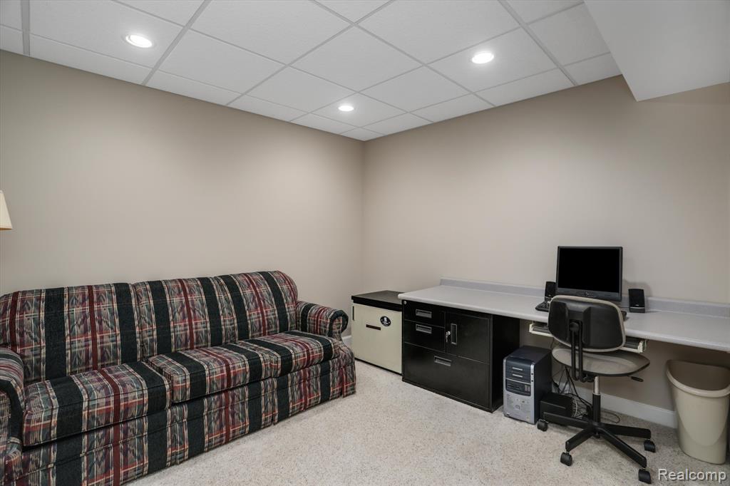 5144 Belmonte Drive, Rochester, MI 48306 — Photo 32