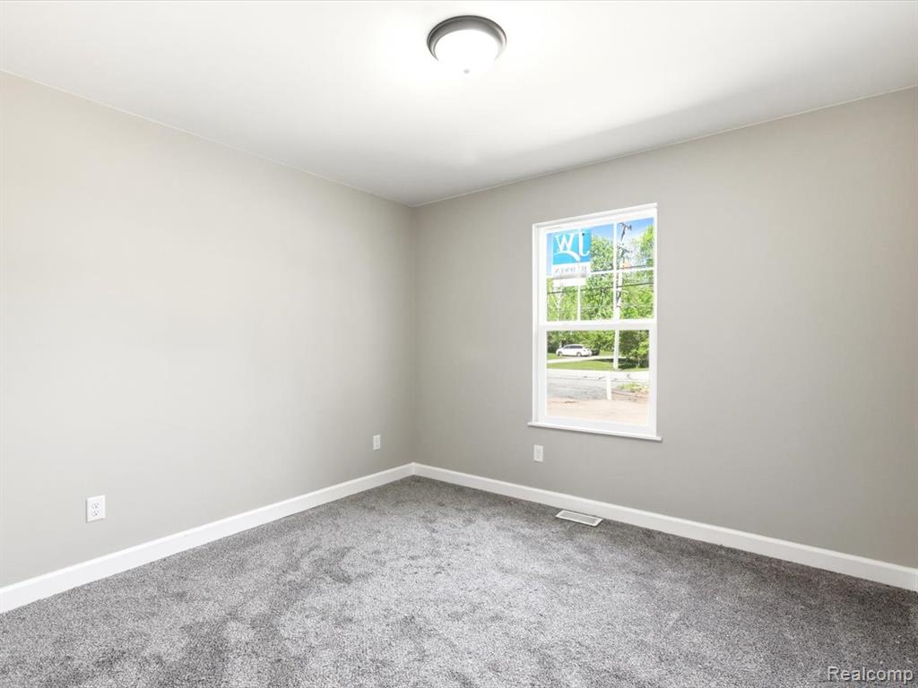 2921 Beach Road, Port Huron, MI 48060 — Photo 21