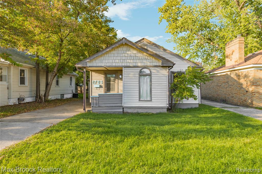 1723 E 10 Mile Road, Royal Oak, MI 48067
