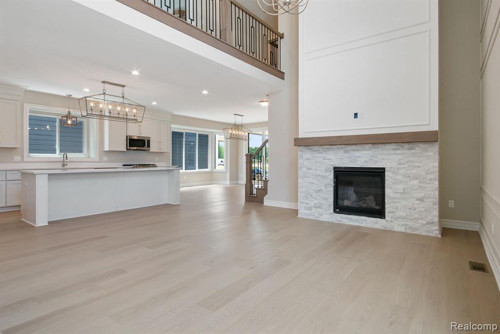 54630 Brenda Drive, Macomb, MI 48042 — Photo 11