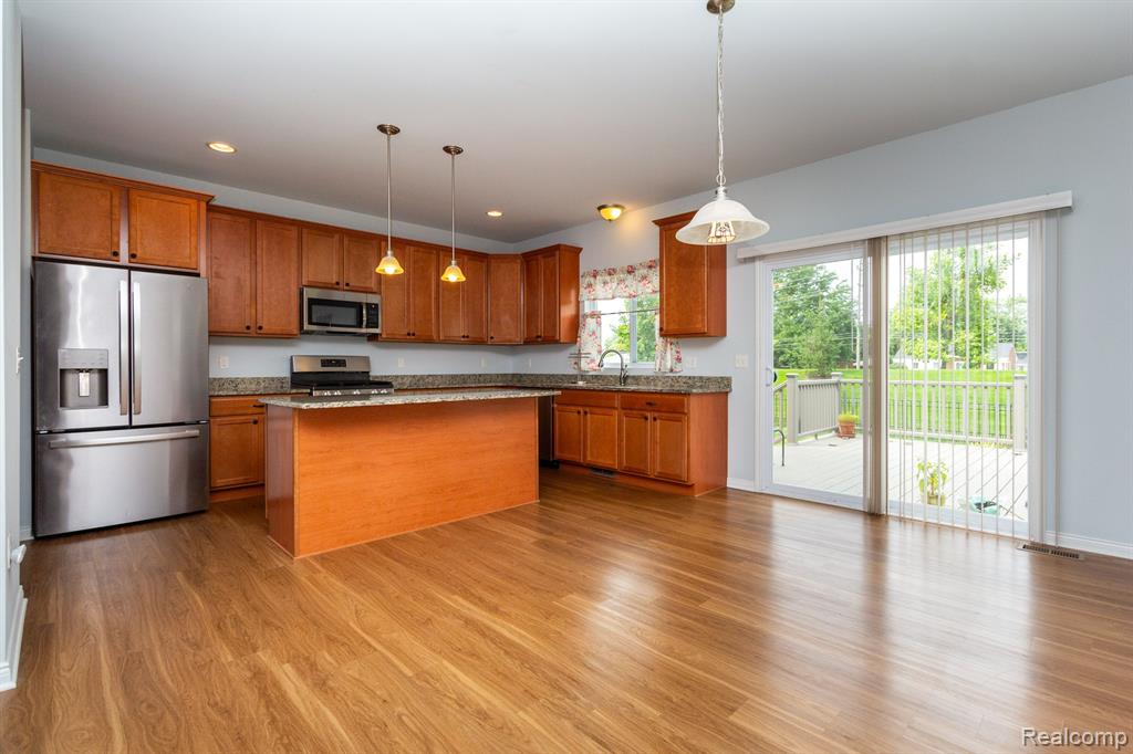 5325 BRADMORE Lane, Warren, MI 48092 — Photo 8