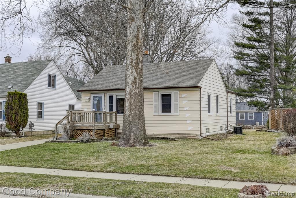 29329 Tawas Street, Madison Heights, MI 48071 — Photo 48