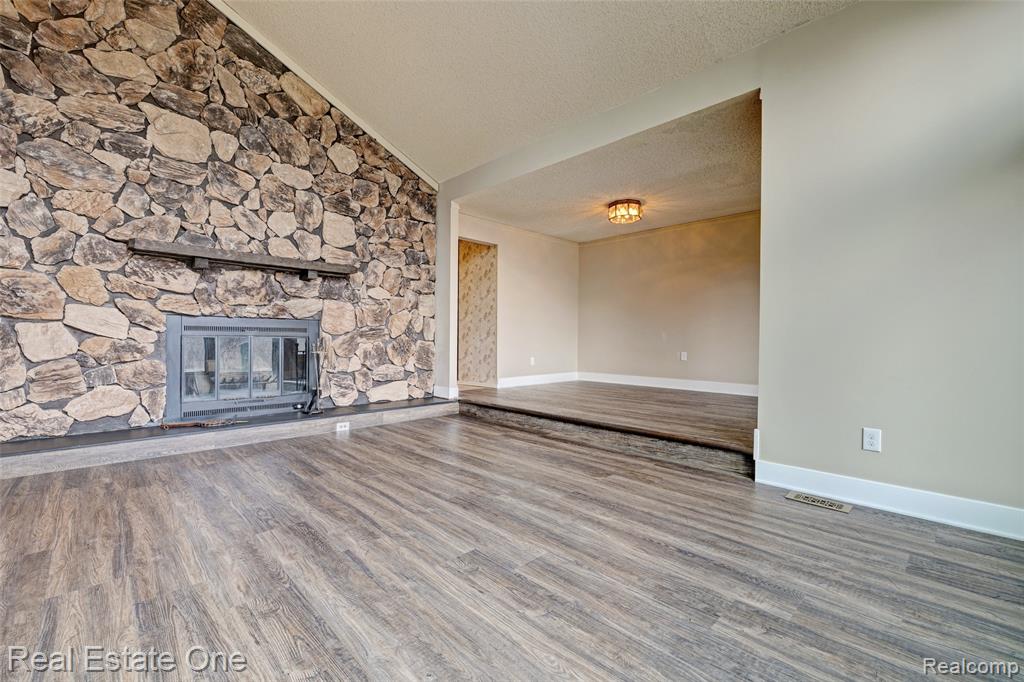 5307 Metamora Road, Metamora, MI 48455 — Photo 8