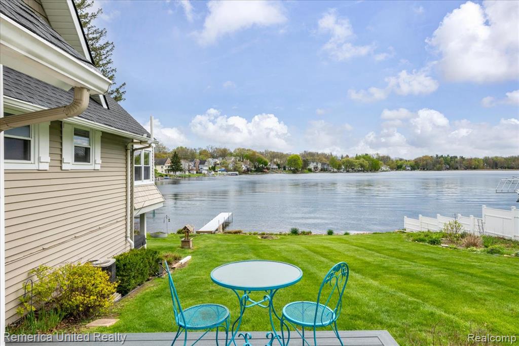 999 Lakeside Drive, Brighton, MI 48116 — Photo 35