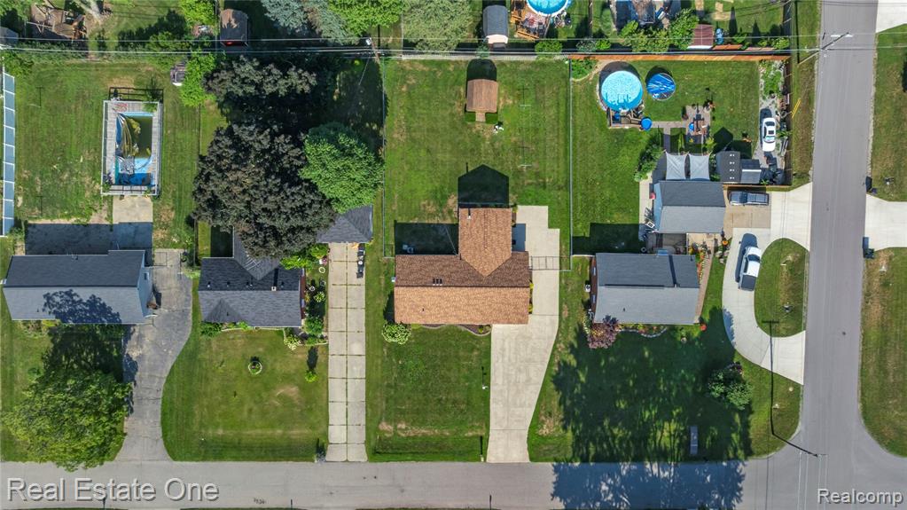 48374 Cardinal Street, Shelby Twp, MI 48317 — Photo 38