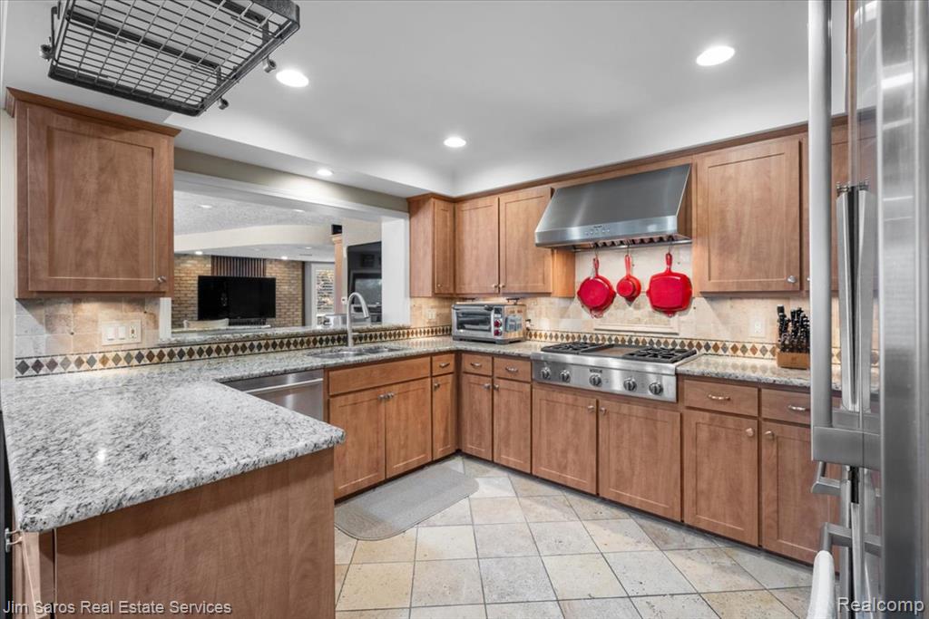 75 S Duval Road, Grosse Pointe Shores, MI 48236 — Photo 9