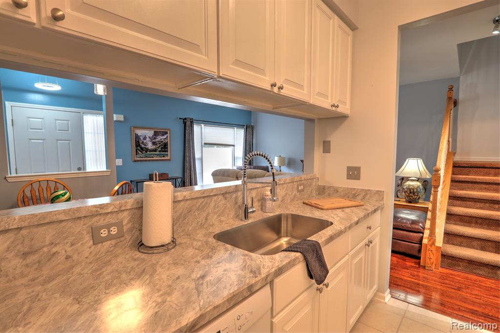 23074 FAIRLANE Boulevard, 6, Woodhaven, MI 48183 — Photo 19