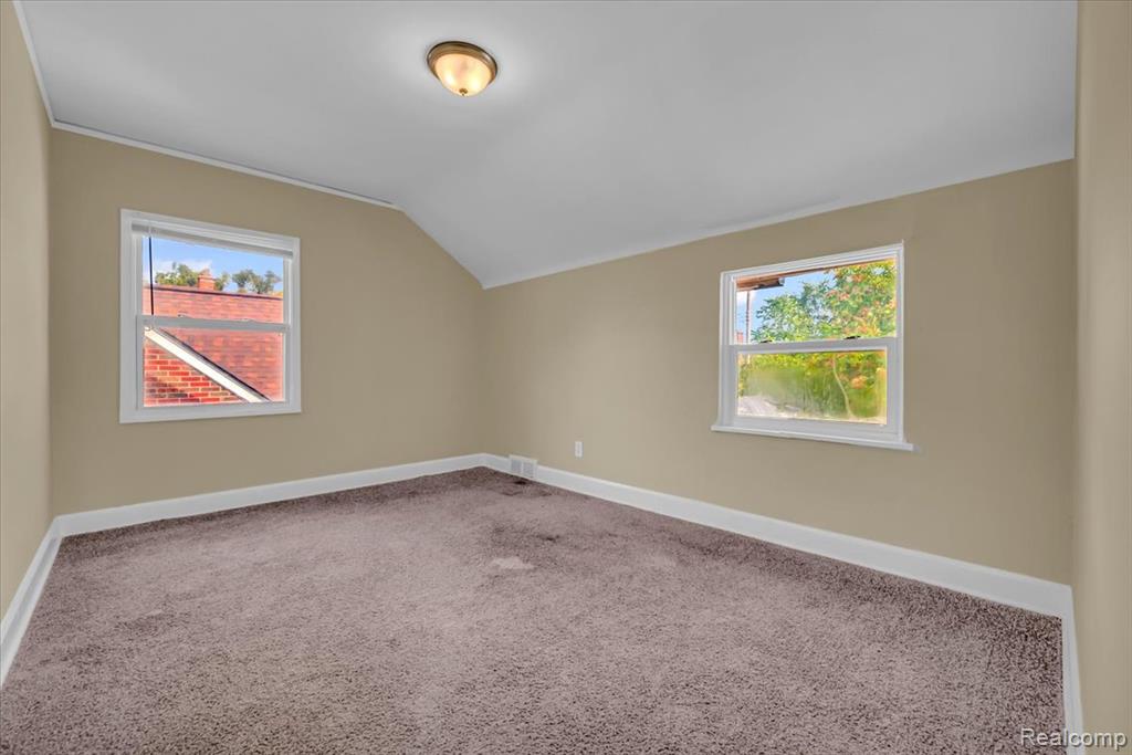 16862 Sorrento Street, Detroit, MI 48235 — Photo 19