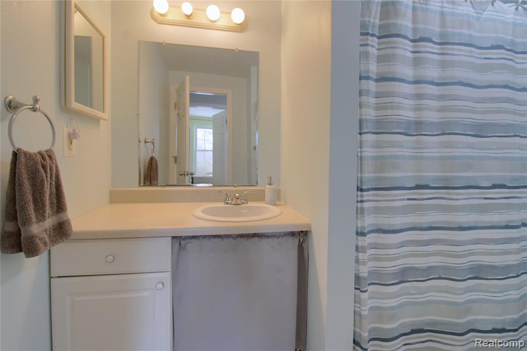 44503 N Umberland Circle, Canton, MI 48187 — Photo 24