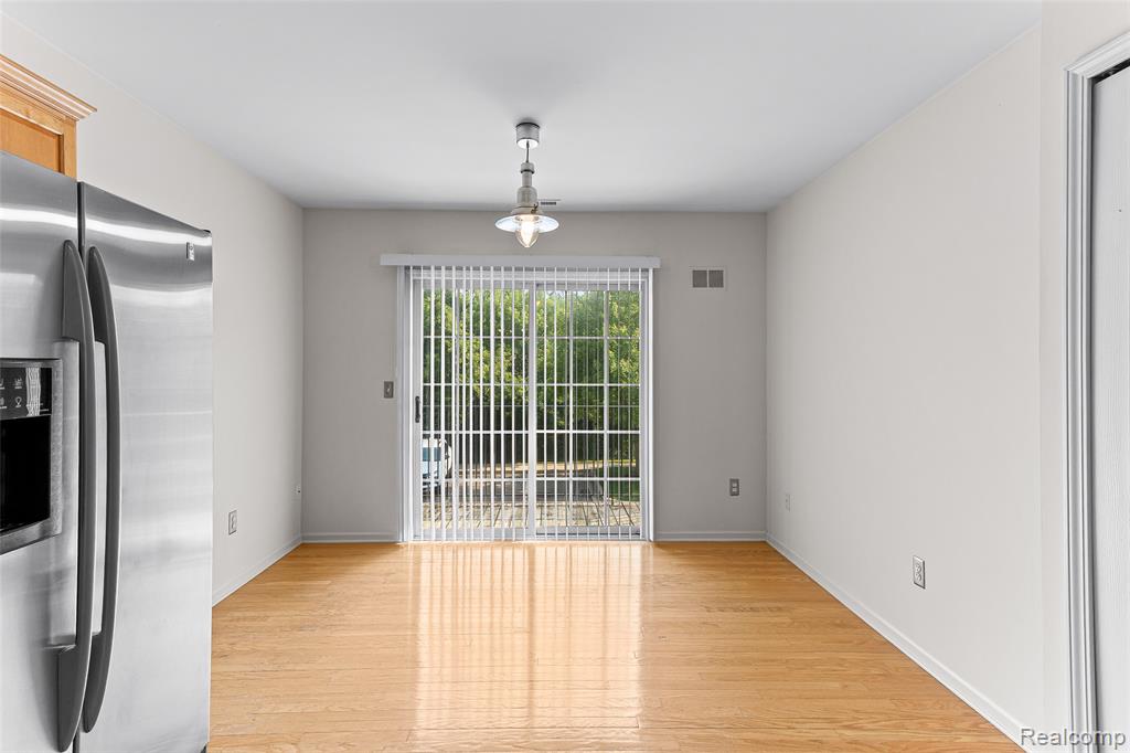 39621 SPRINGWATER Drive, Northville, MI — Photo 15