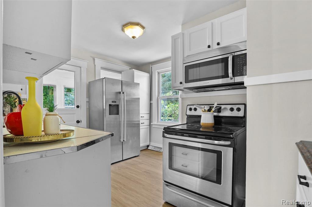 428 Bauman Avenue, Commerce Twp, MI — Photo 11