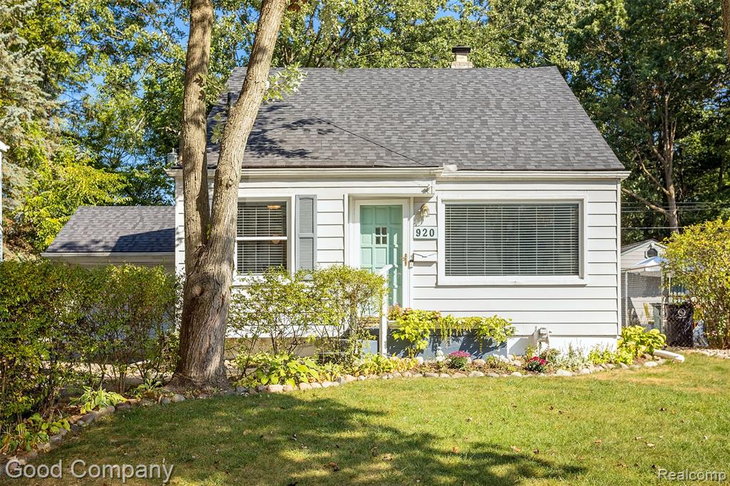920 W Windemere Avenue, Royal Oak, MI 48073 — front exterior