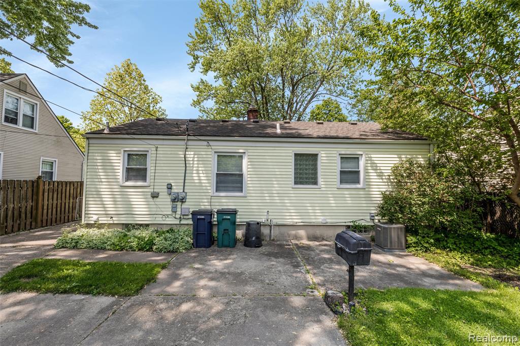 4410 Rosewold Avenue, Royal Oak, MI 48073 — Photo 34