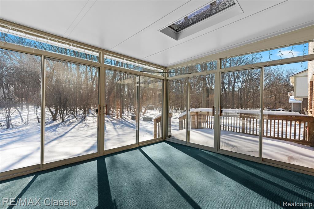 6313 Kiev Street, West Bloomfield, MI 48324 — Photo 23
