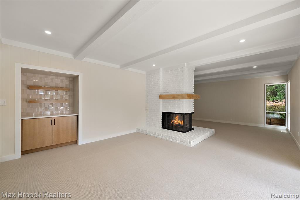 4525 Valleyview Drive, West Bloomfield, MI 48323 — Photo 9