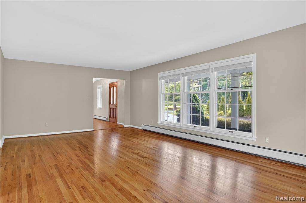 5447 Lahser Road, Bloomfield Hills, MI 48304 — Photo 9