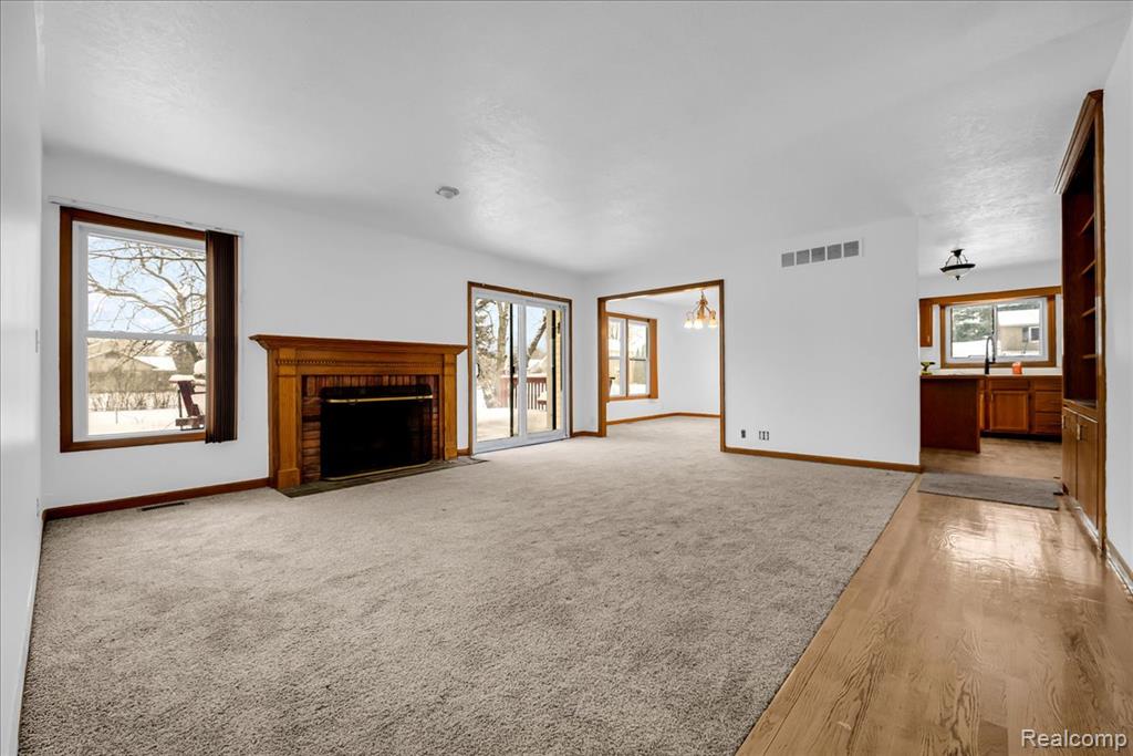 9416 Wildwood Lake Drive, Whitmore Lake, MI 48189 — Photo 5