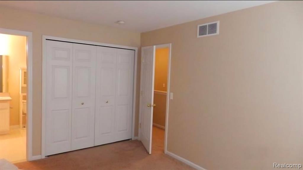 9026 Newport Way, Livonia, MI 48150 — Photo 21