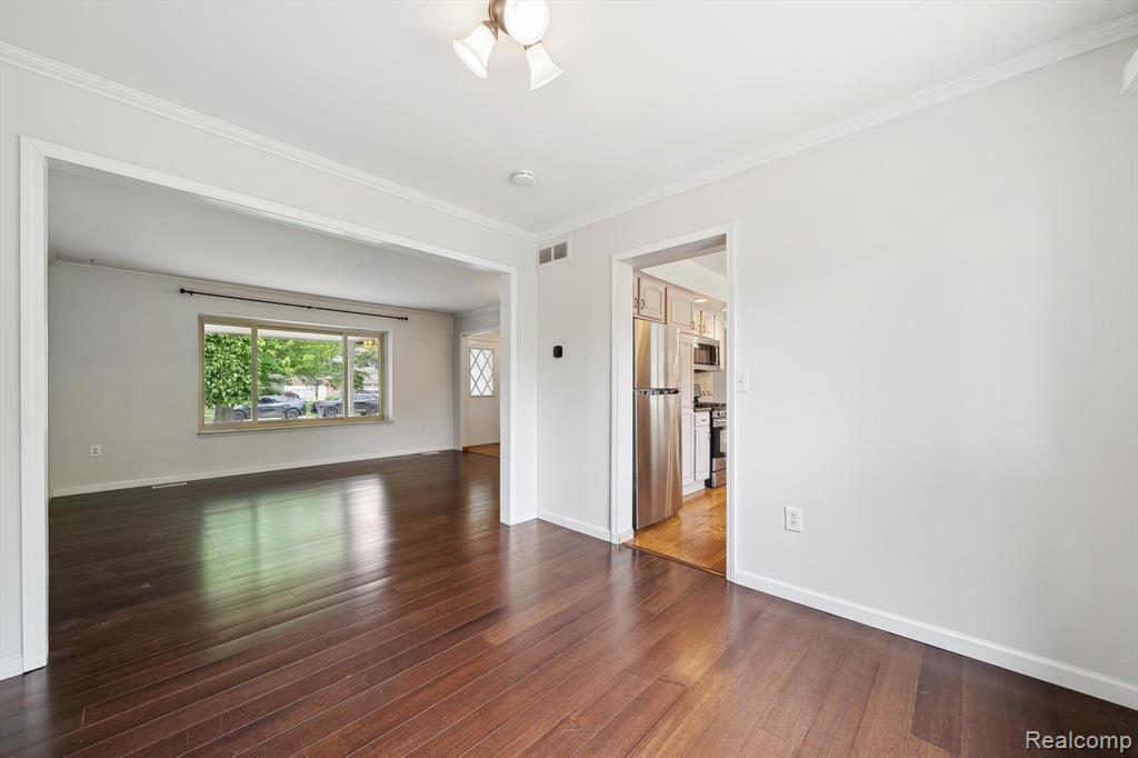 7302 PARKWAY Court, Canton, MI 48187 — Photo 13
