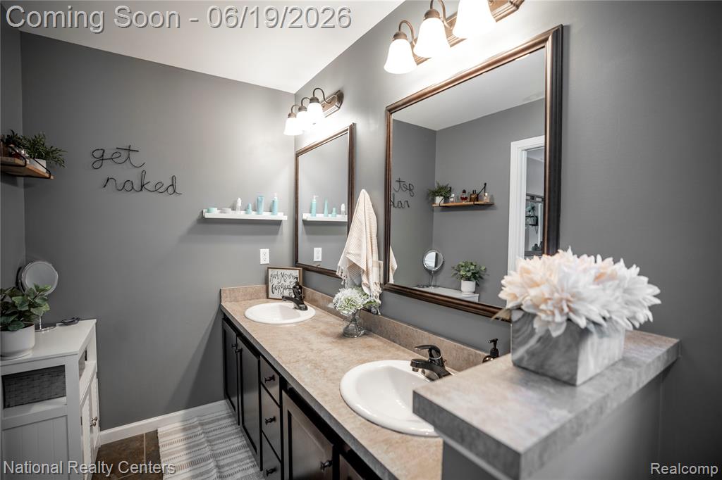 8423 Cascade Street, Commerce Twp, MI 48382 — Photo 16