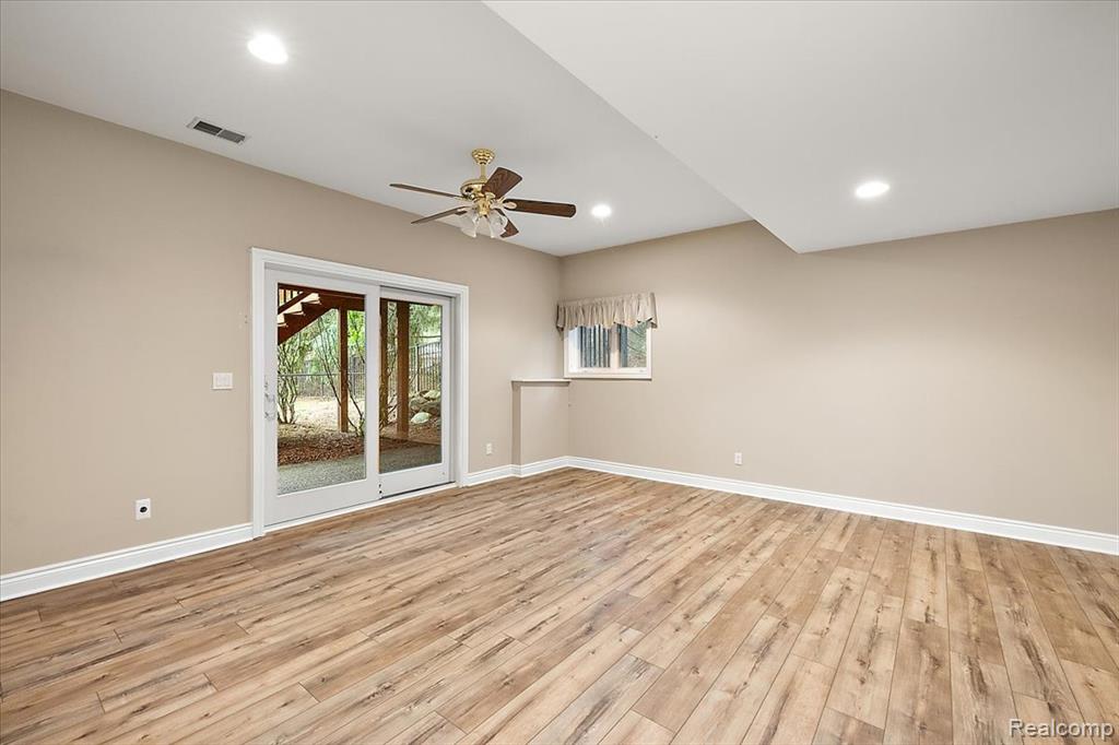 3725 Mountain Laurel Court, Oakland, MI — Photo 62