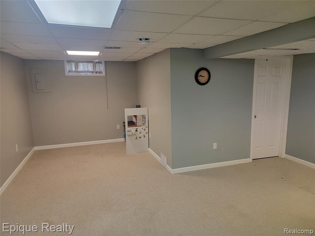 753 Applegate Drive, Marysville, MI 48040 — Photo 17