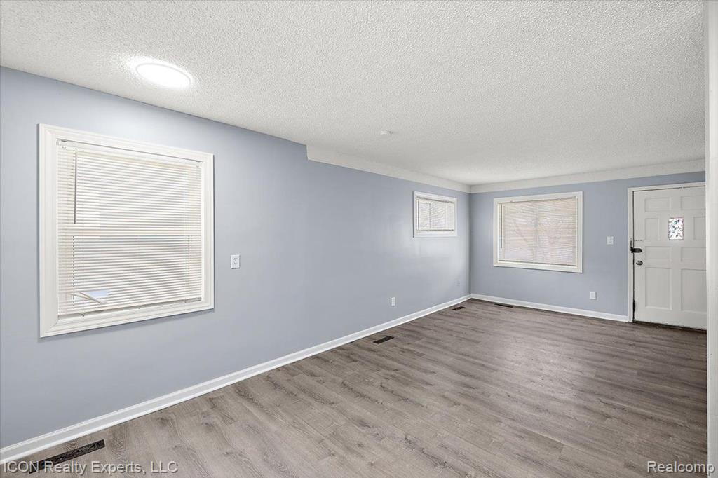 6306 GILMAN Street, Garden City, MI — Photo 17