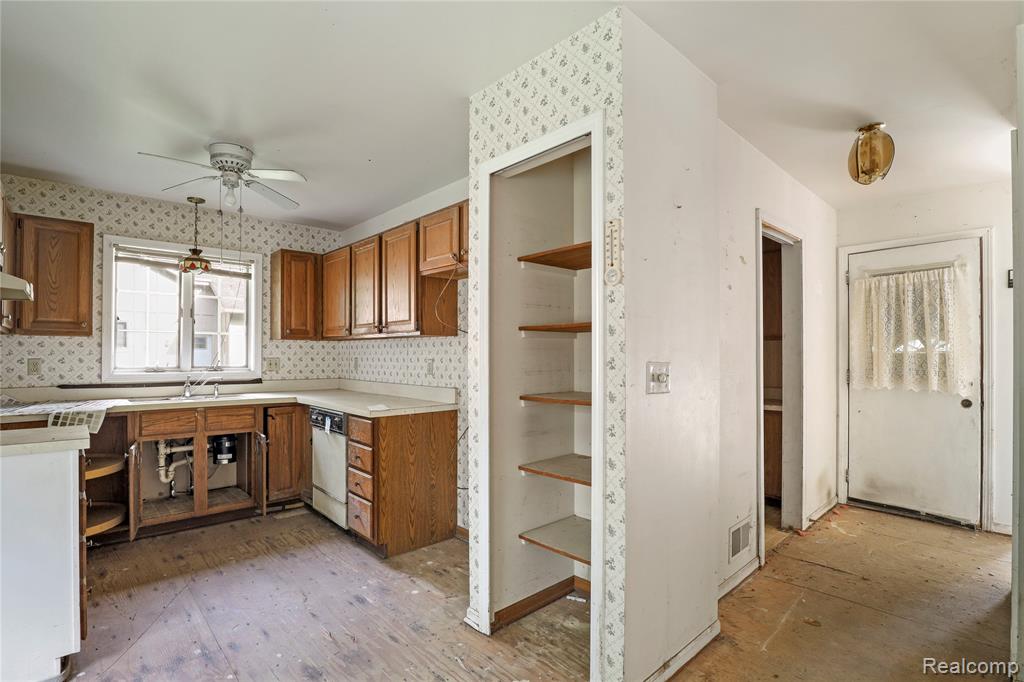 5200 Lin Hill Drive, Mundy, MI 48473 — Photo 16