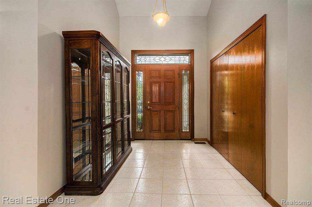 54149 Acadia Drive, Macomb, MI 48042 — Photo 9