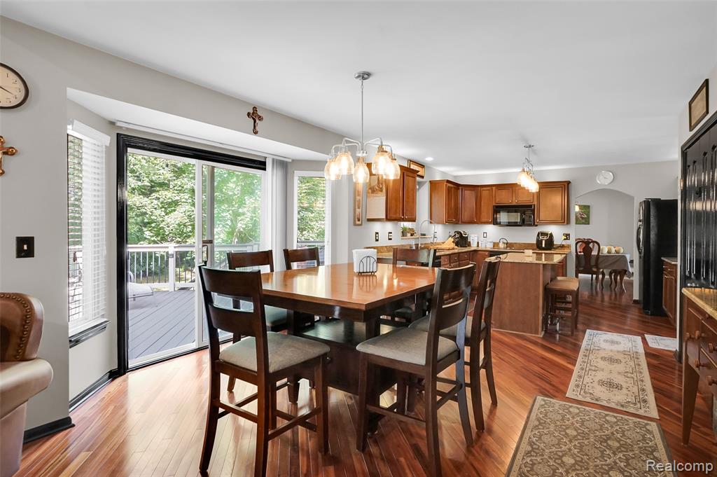 30182 Magnolia Dr Magnolia Drive, New Hudson, MI 48165 — Photo 16