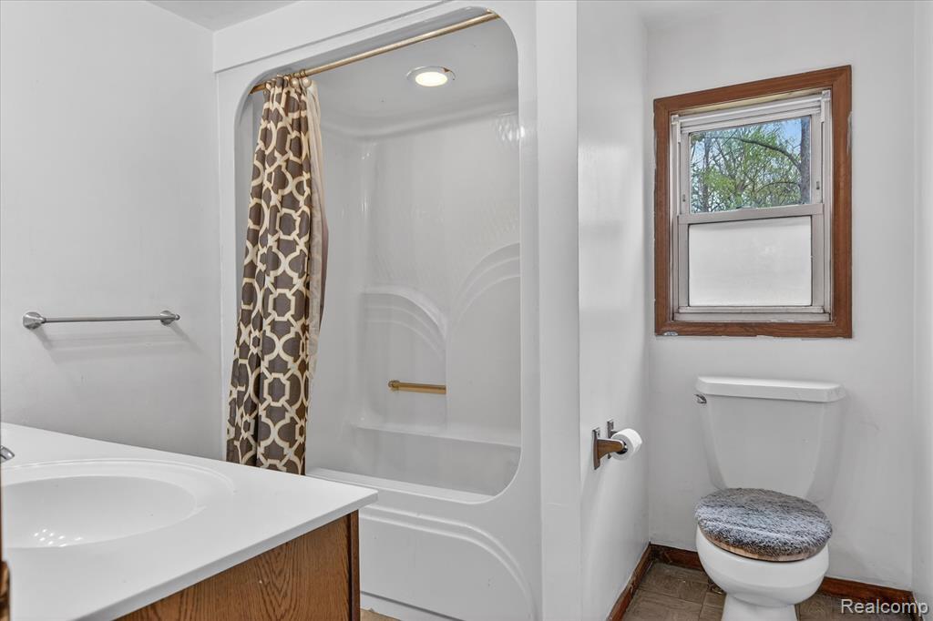 18944 Doyle Road, Gregory, MI 48137 — Photo 16