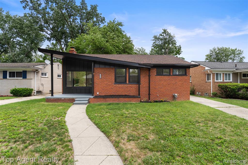 24300 Seneca Street, Oak Park, MI 48237 — Photo 2