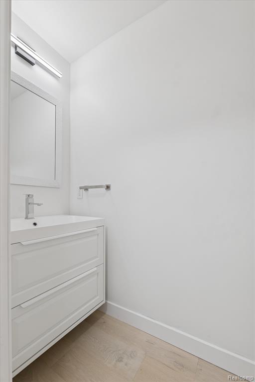 3668 Bayou Drive, West Bloomfield, MI 48323 — Photo 12
