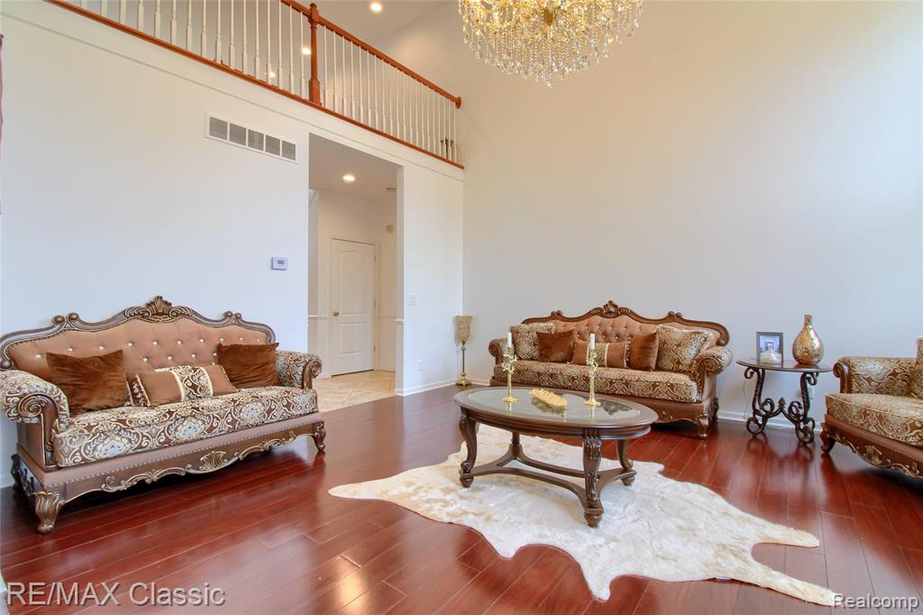 761 Nissen Court, Wixom, MI 48393 — Photo 20