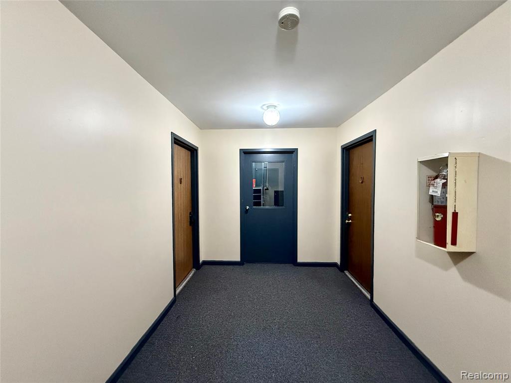 29870 W 12 Mile Road, 703, Farmington, MI 48334 — Photo 38