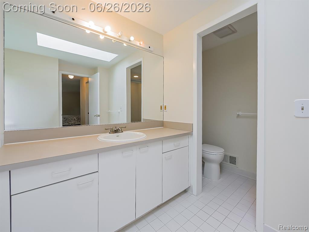 29523 Shenandoah Drive, Farmington, MI 48331 — Photo 24