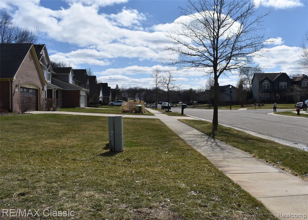 201 Columbia Drive, South Lyon, MI 48178 — Photo 59