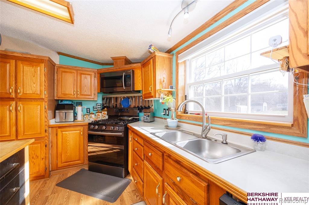 19090 Sumpter Road, Belleville, MI 48111 — Photo 58