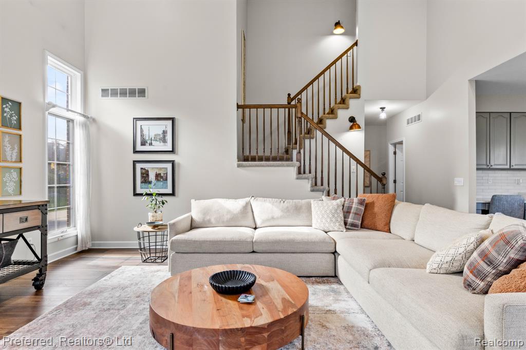 50045 Heron Court, Canton, MI 48187 — Photo 8
